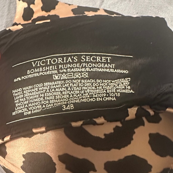 Victoria Secret Leopard Print Women's Bra - Picture 2 of 4
